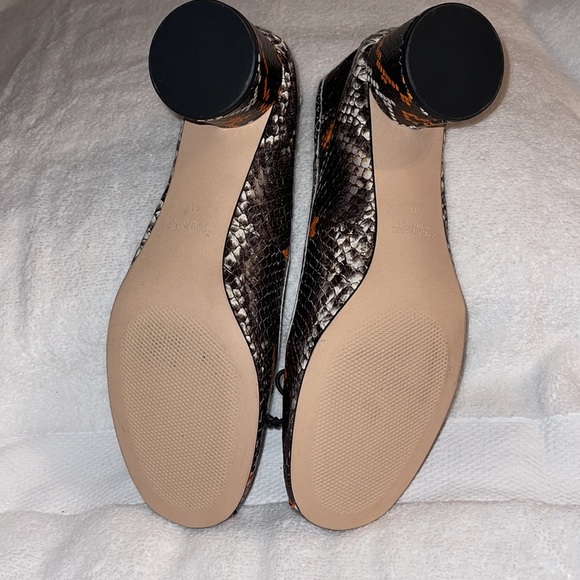 ZARA BASIC SIZE 41/10US SNAKESKIN LOW HEELED PUMP - Picture 6 of 7